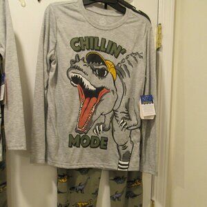 NEW BOYS' 2-PIECE WINTER PAJAMA SET SIZE LARGE (10-12)